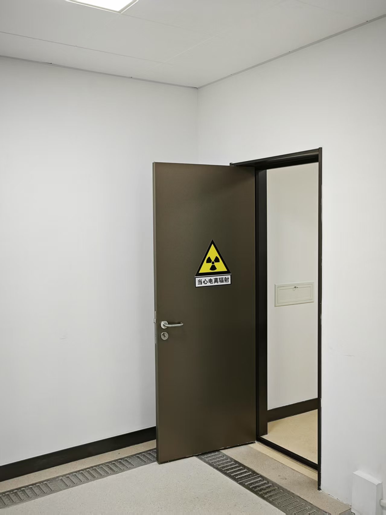 黄冈铅门5个铅当量